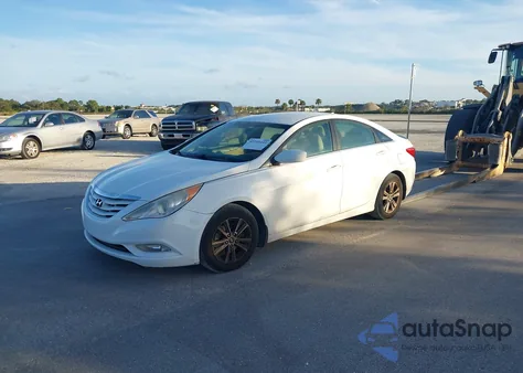 2013 Hyundai Sonata Gls z USA, uszkodzony, nr VIN 5NPEB4AC9DH573083